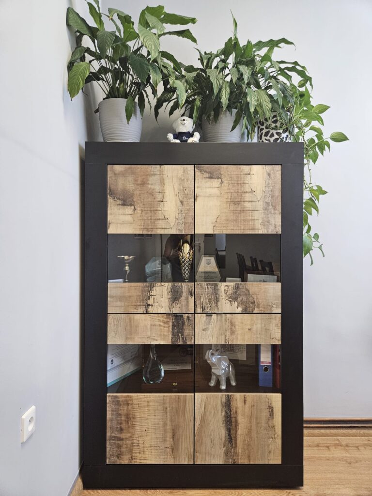 regał firmy ZONA design